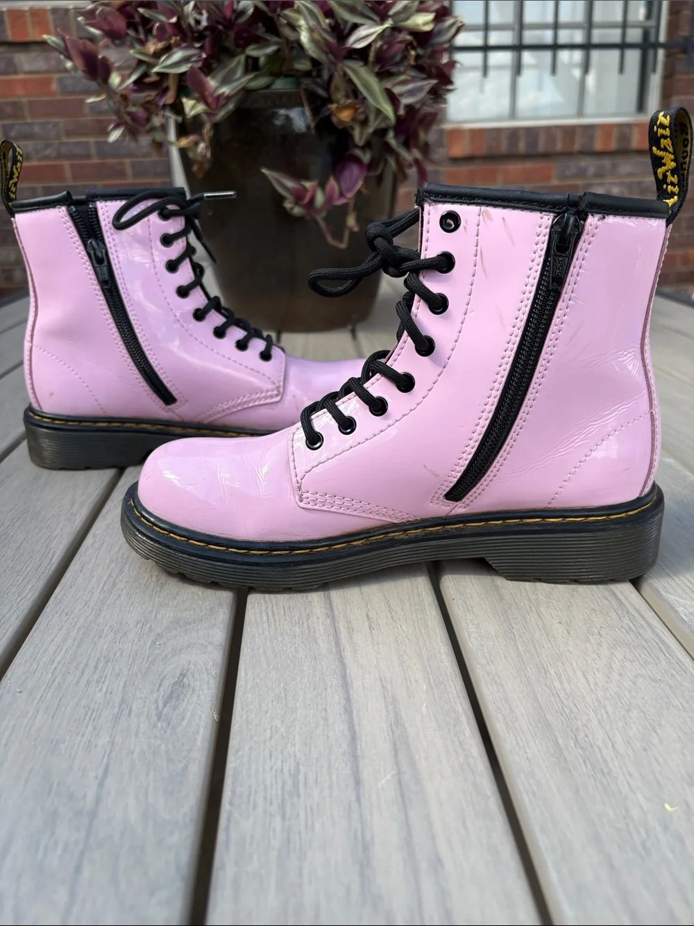 Dr. Martens 1460 8-Eye Patent Boot / Big Kid - Pale Pink